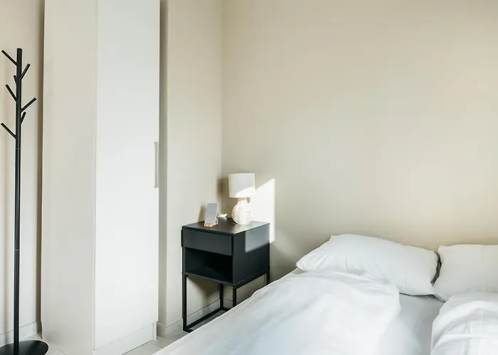 Urban - Perfect Location *