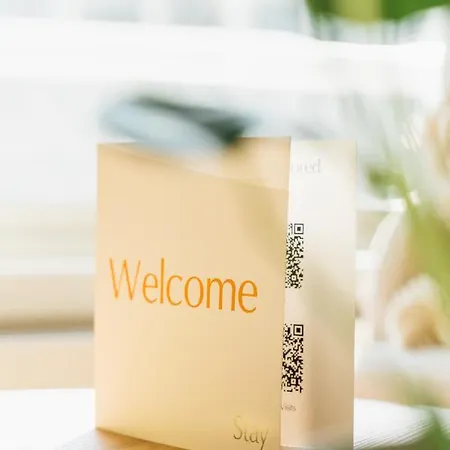 Urban - Perfect Location Apartment *